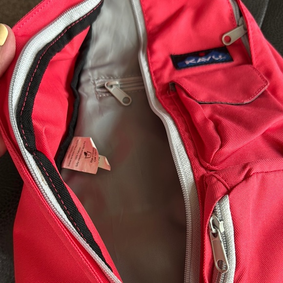 Kavu Rope Sling Backpack Bag with Durable Fabric and Outdoor Style - Picture 3 of 3